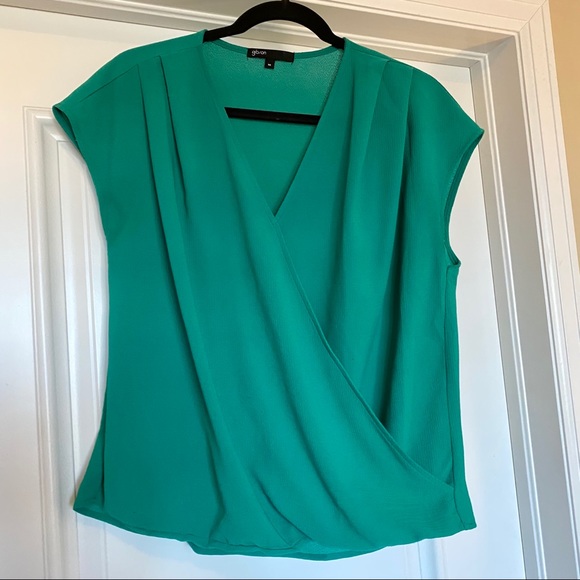 Gibson Draped Faux Wrap Top | Green Lake - Picture 2 of 4